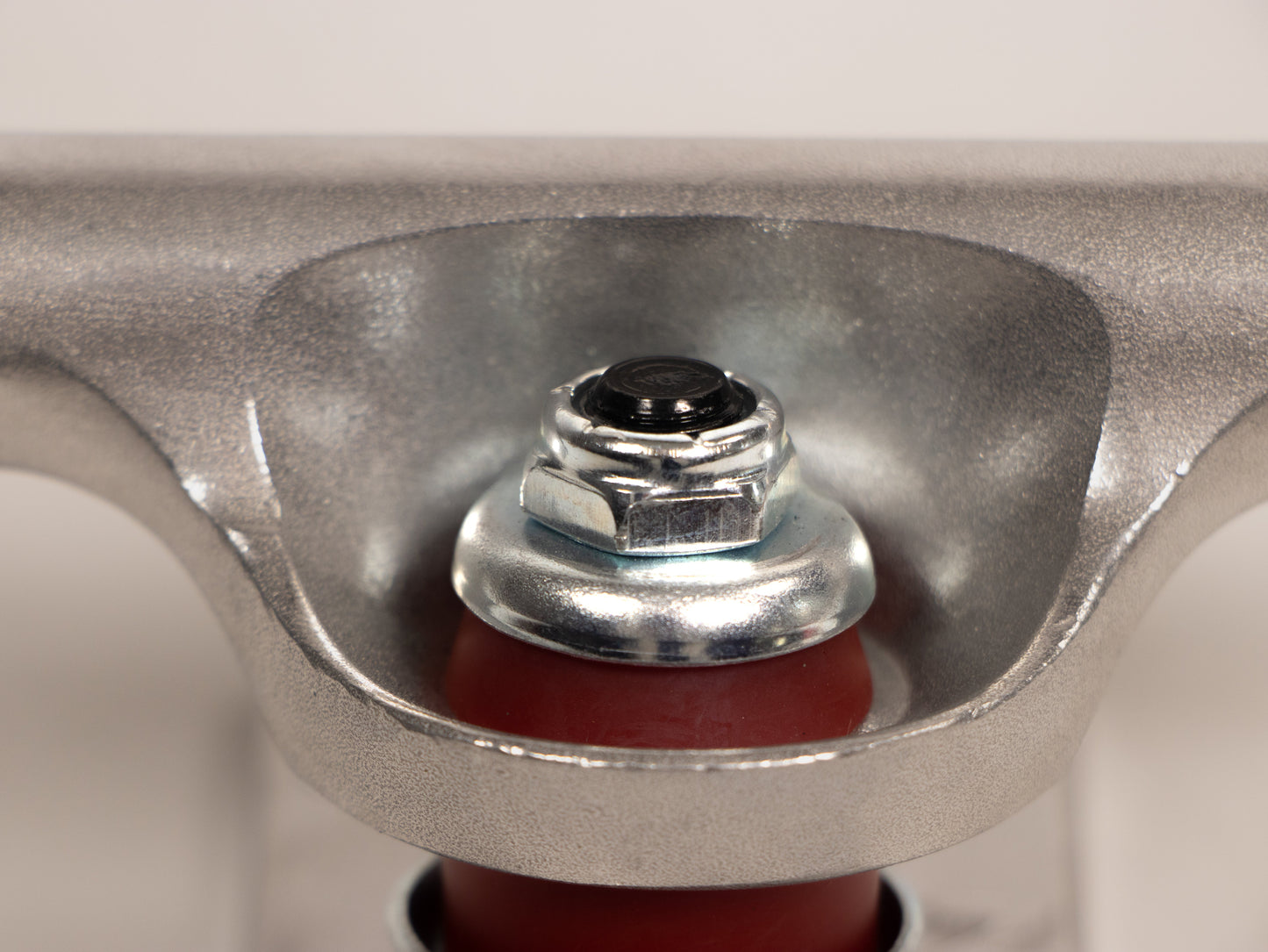 Iron Semi-Polished Trucks